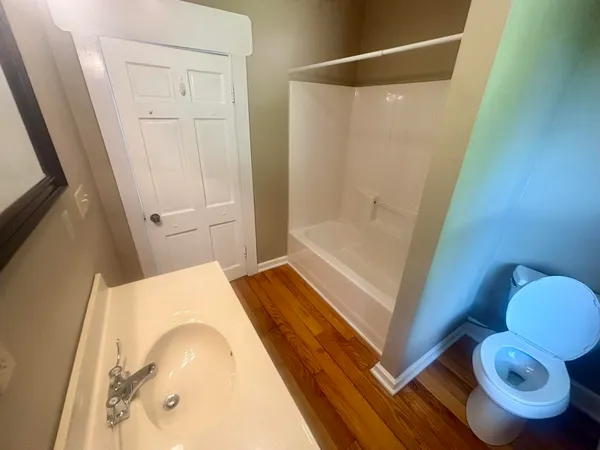 $1,100 | 2411 Guilford Avenue Southwest, Roanoke, VA 24015