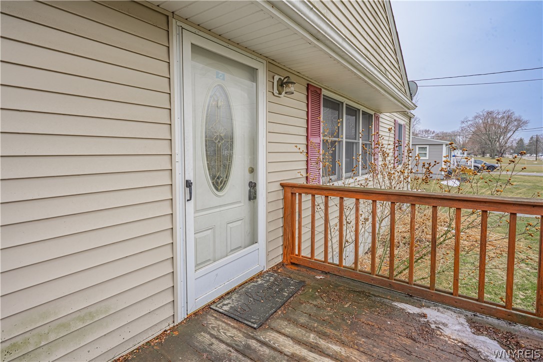 6852 Hatter Road Newfane, NY 14108 - Photo 4 of 29