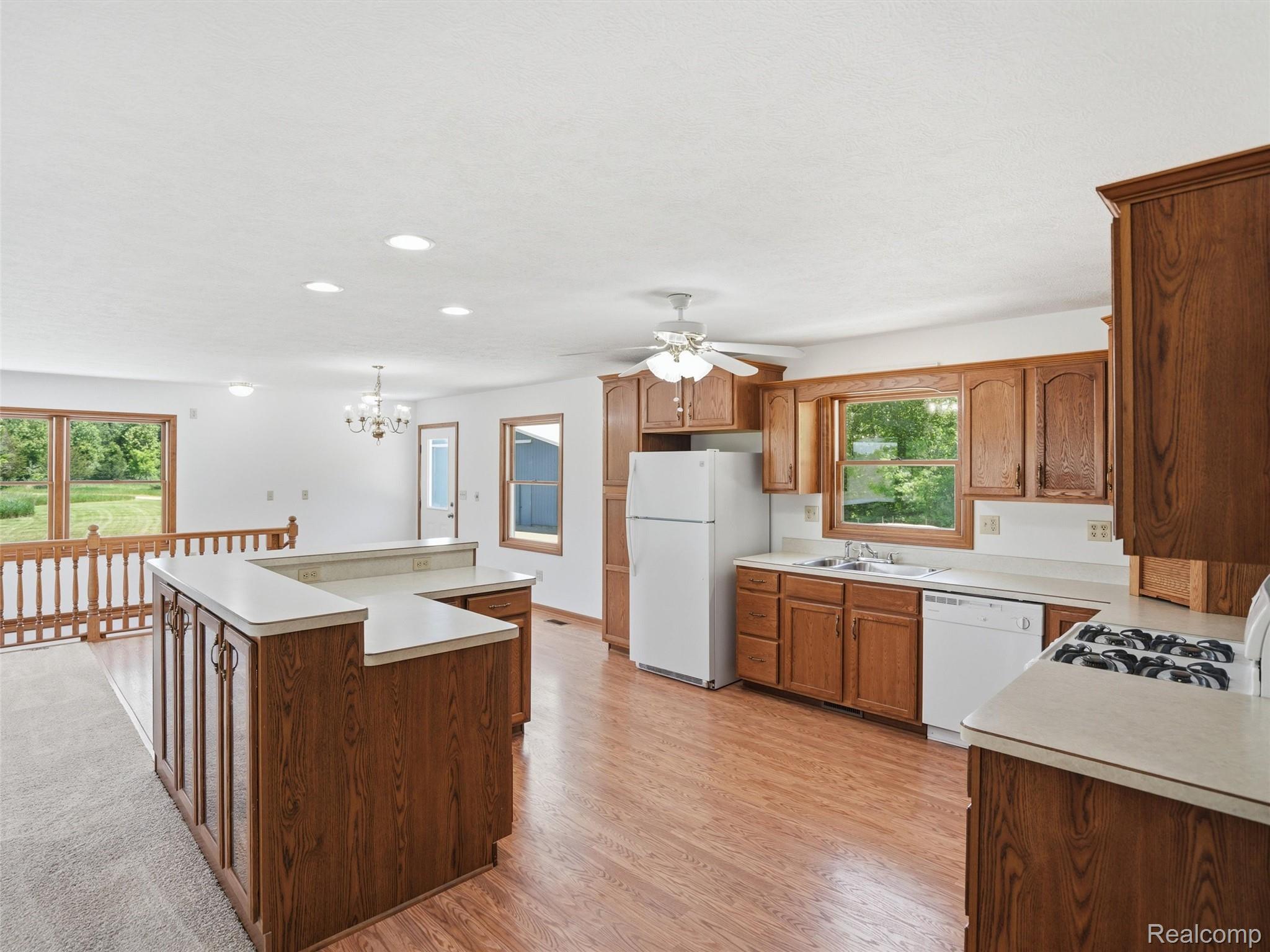 12121 Ladd Road Brooklyn, MI 49230 - Photo 8 of 38 28-DSC03783.jpg