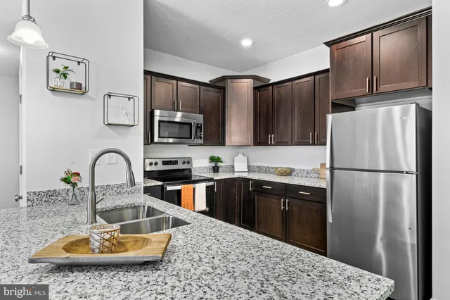 $1,749 | 1014 Crew Street, Unit 106, Hanover, PA 17331