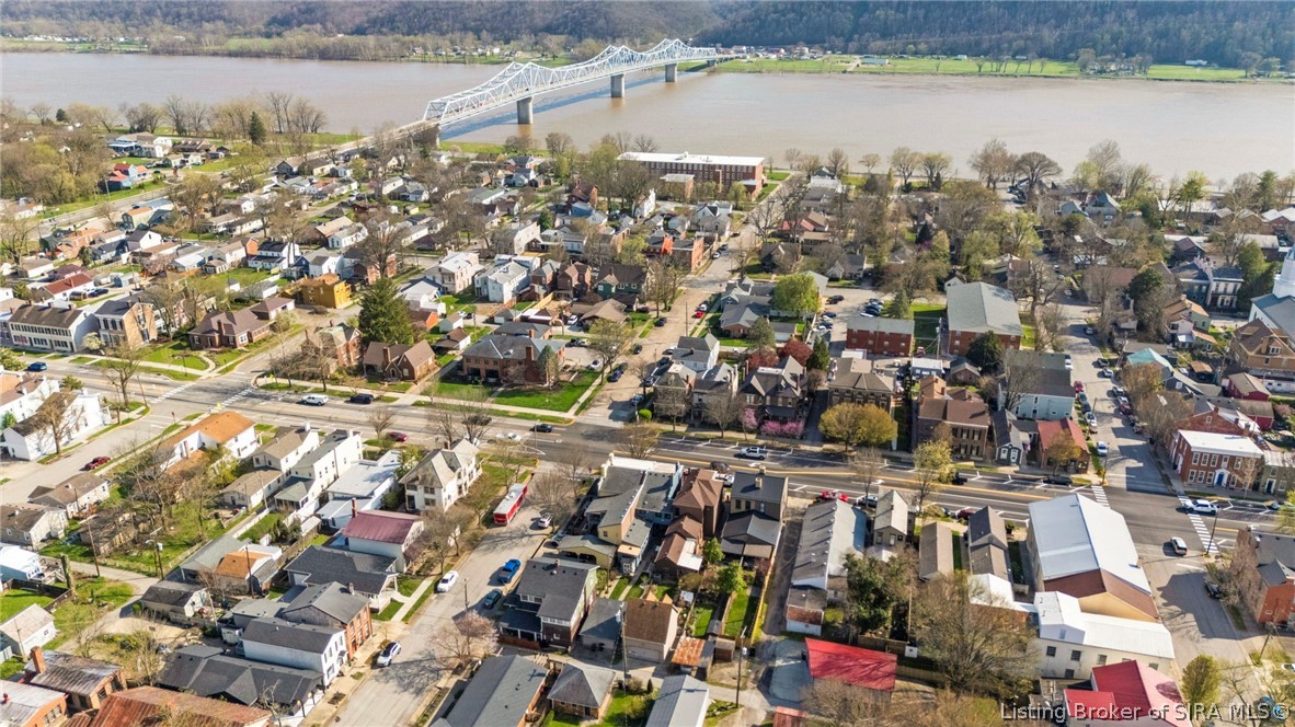 507 East Main Street Madison, IN 47250 - Photo 4 of 39