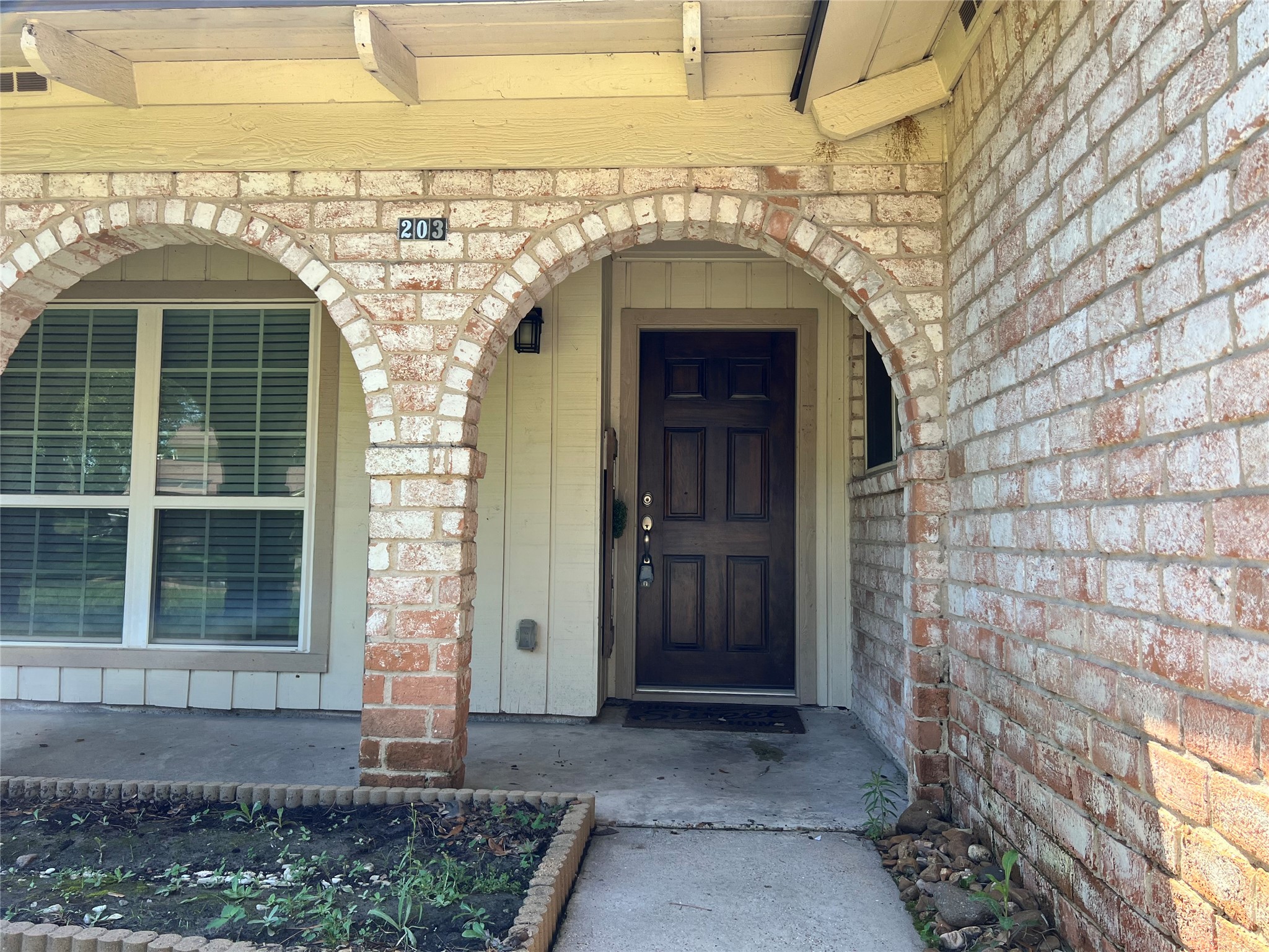 203 Acorn Tree Court Spring, TX 77388 - Photo 2 of 36