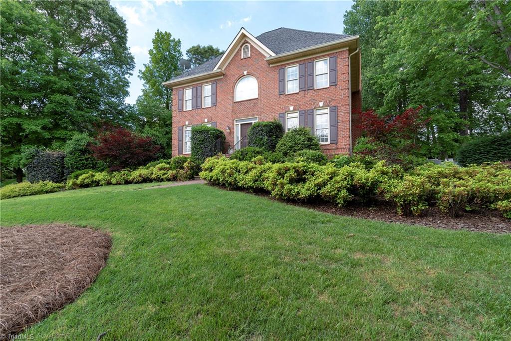 8085 Glengarriff Road Clemmons, NC 27012 - Photo 2 of 28 Gallery Image 2
