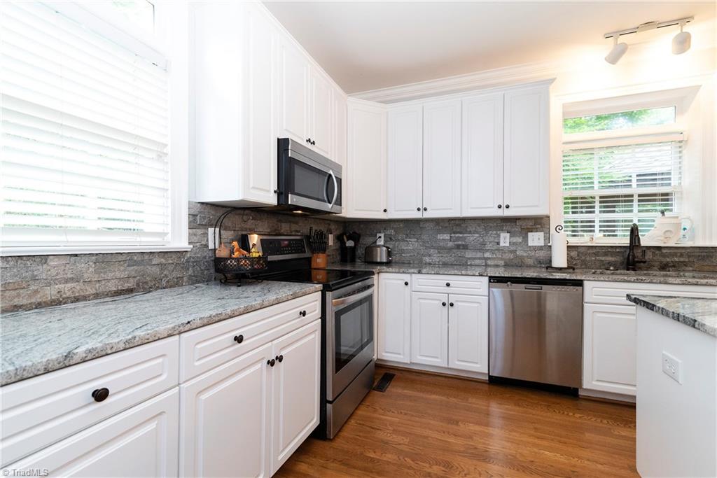 8085 Glengarriff Road Clemmons, NC 27012 - Photo 13 of 28 Gallery Image 13