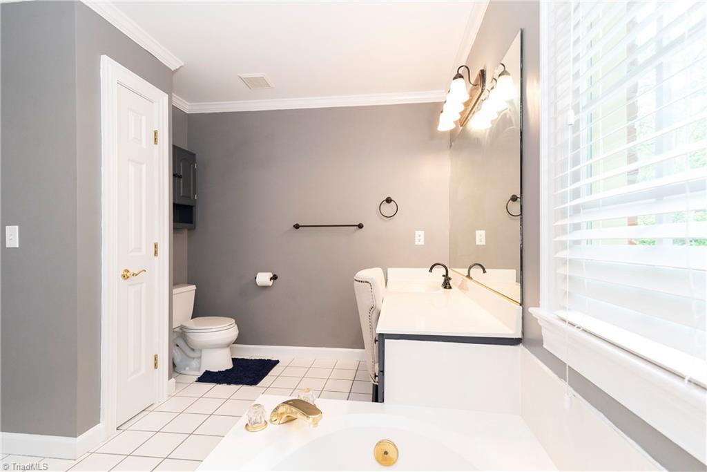 8085 Glengarriff Road Clemmons, NC 27012 - Photo 16 of 28 Gallery Image 16