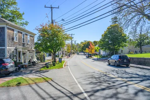 $1,690,000 | 79 Sturgis Lane, Barnstable, MA 02630