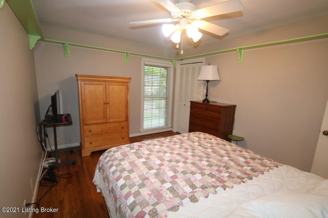 303 South Chadwick Road Louisville, KY 40222 - Photo 33 of 55 UNADJUSTEDNONRAW_thumb_68e9