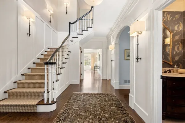 $3,500,000 | 2 Moore Road, Wayland, MA 01778