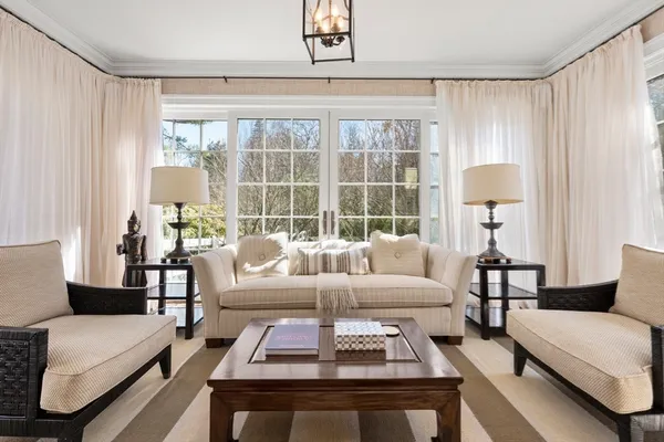 $3,500,000 | 2 Moore Road, Wayland, MA 01778