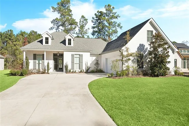 $725,000 | 375 Rue Charlotte, Covington, LA 70433
