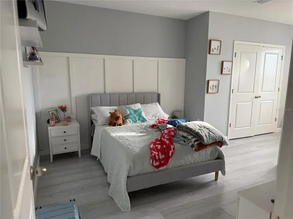 $2,500 | 2431 Midnight Pearl Drive, Sarasota, FL 34240