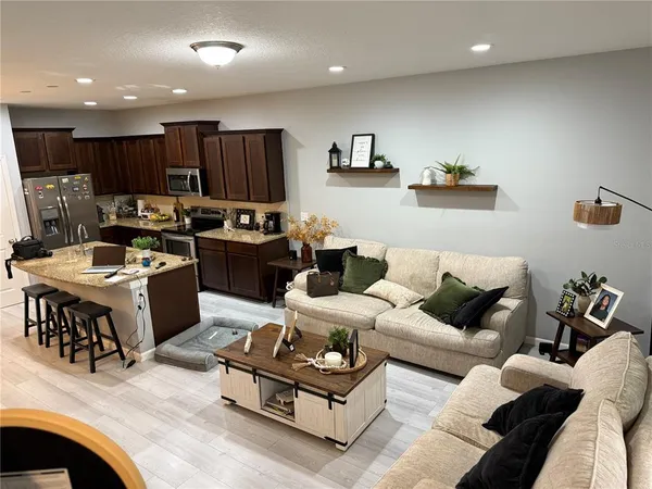 $2,500 | 2431 Midnight Pearl Drive, Sarasota, FL 34240