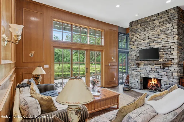 a view of an entryway with a window