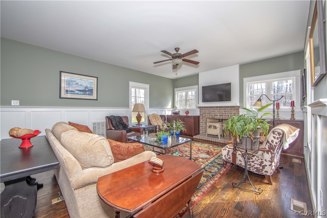 5452 Old Buckingham Road Powhatan, VA 23139 - Photo 15 of 50 Gallery Image 15