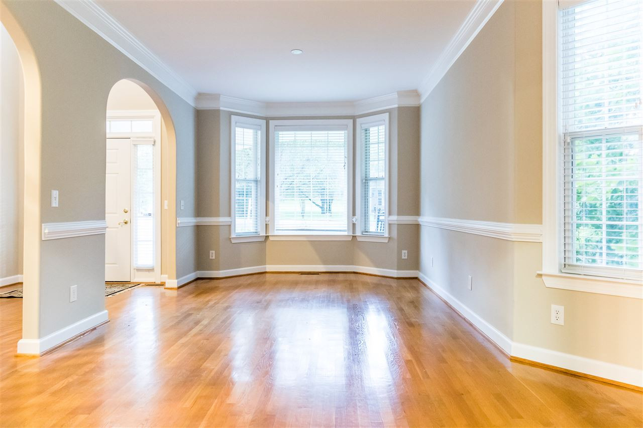 5204 Bakers Mill Road Durham, NC 27707 - Photo 6 of 25 Living Room