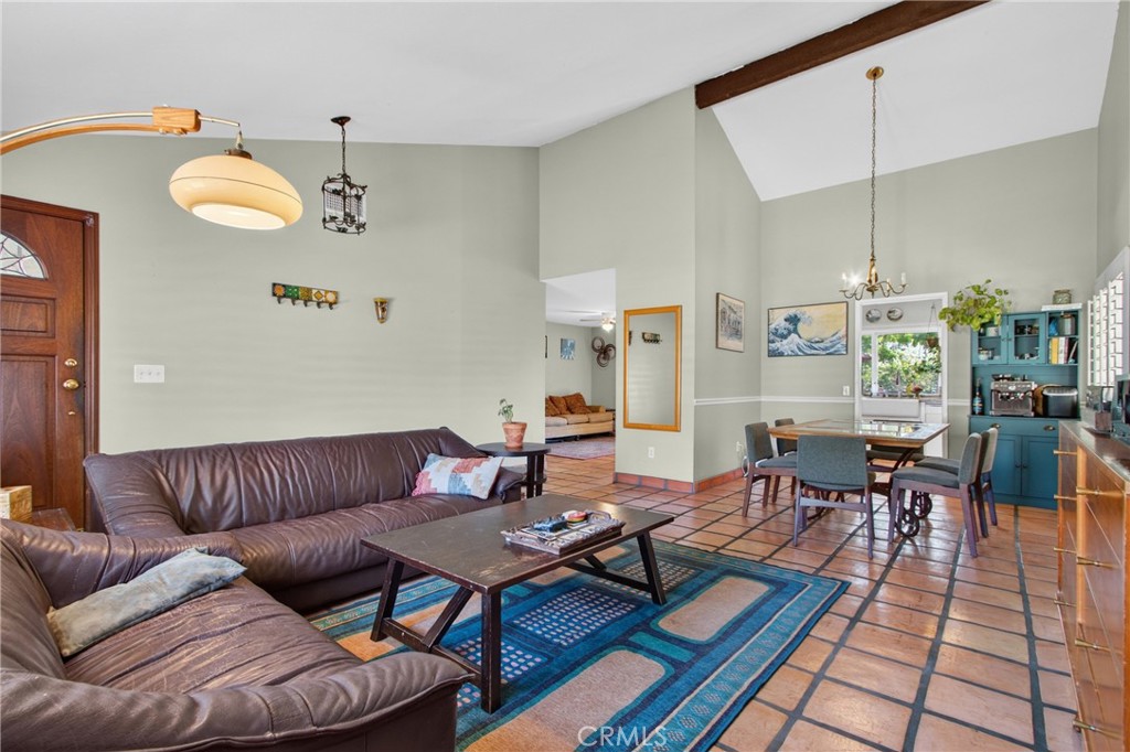 3395 Santa Cruz Drive Riverside, CA 92507 - Photo 7 of 35