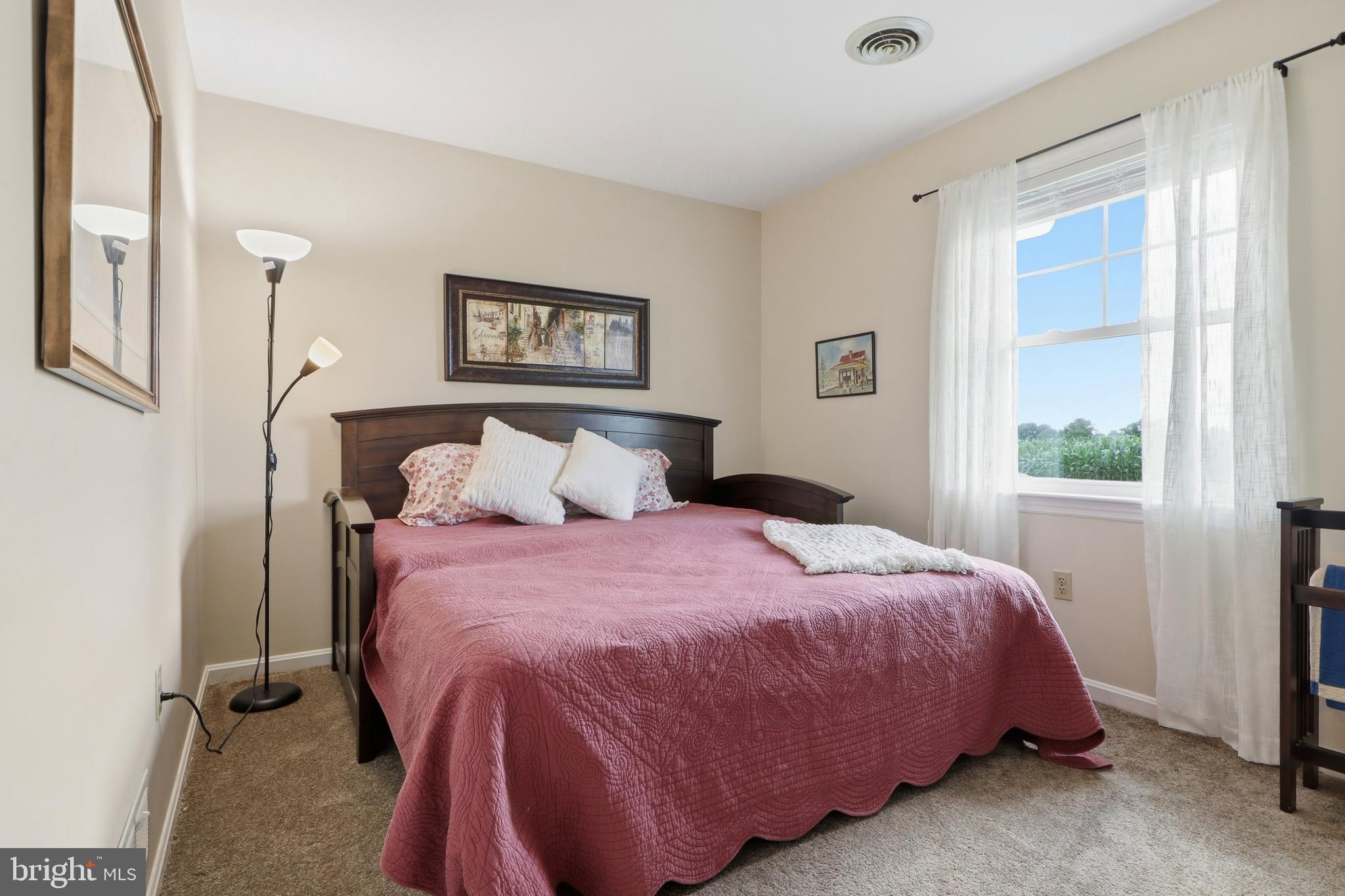 1739 Pioneer Road Lancaster, PA 17602 - Photo 28 of 55