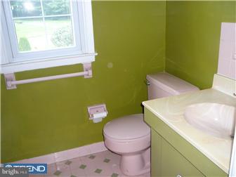 3590 Buck Road Huntingdon Valley, PA 19006 - Photo 10 of 12 Gallery Image 10