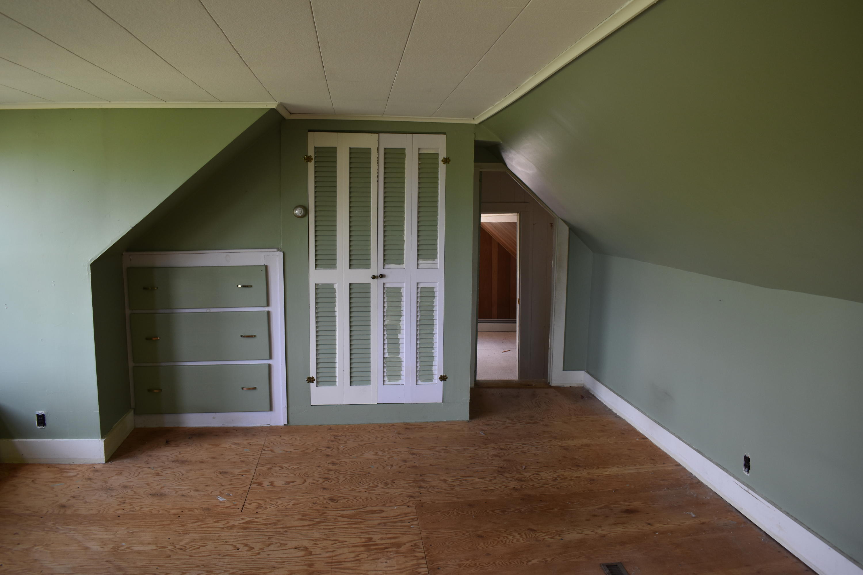 147 Webb Road Pittsfield, ME 04967 - Photo 14 of 26 Bedroom 1