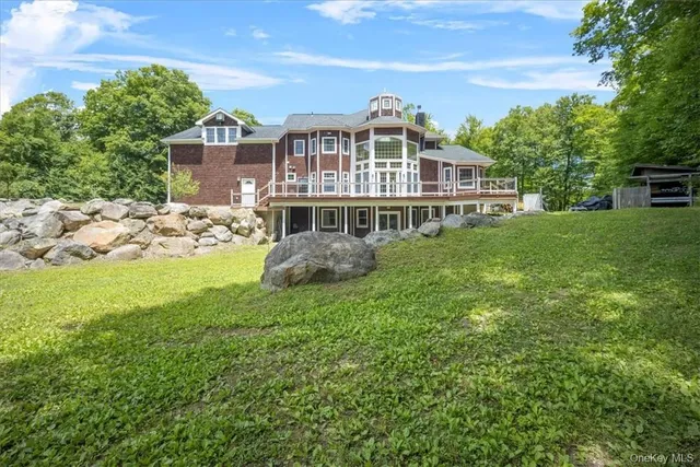 $1,650,000 | 1081 East Mountain Road South, Cold Spring, NY 10516