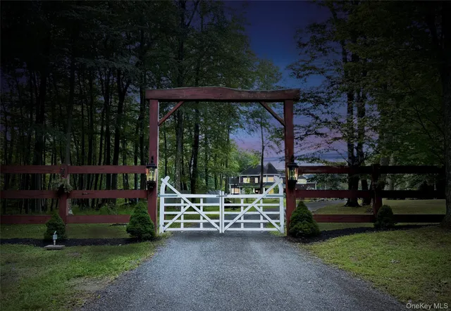 $1,650,000 | 1081 East Mountain Road South, Cold Spring, NY 10516