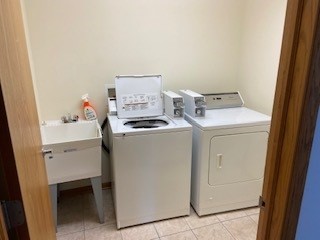 788 Highview Drive, Unit 2 Antioch, IL 60002 - Photo 9 of 13 a utility room with dryer and washer