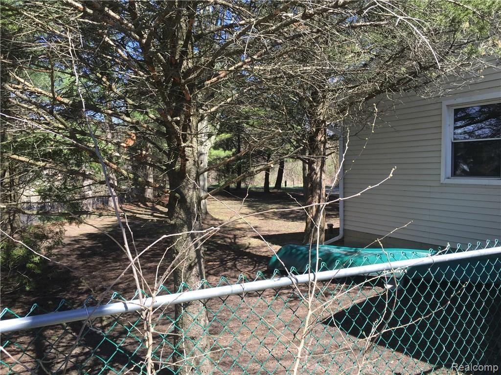 3725 Cedar Point Howell, MI 48843 - Photo 25 of 31 Photo Apr 27, 11 24 12 AM.jpg