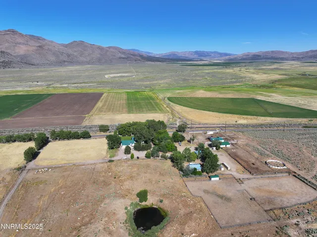 a view of a dry field