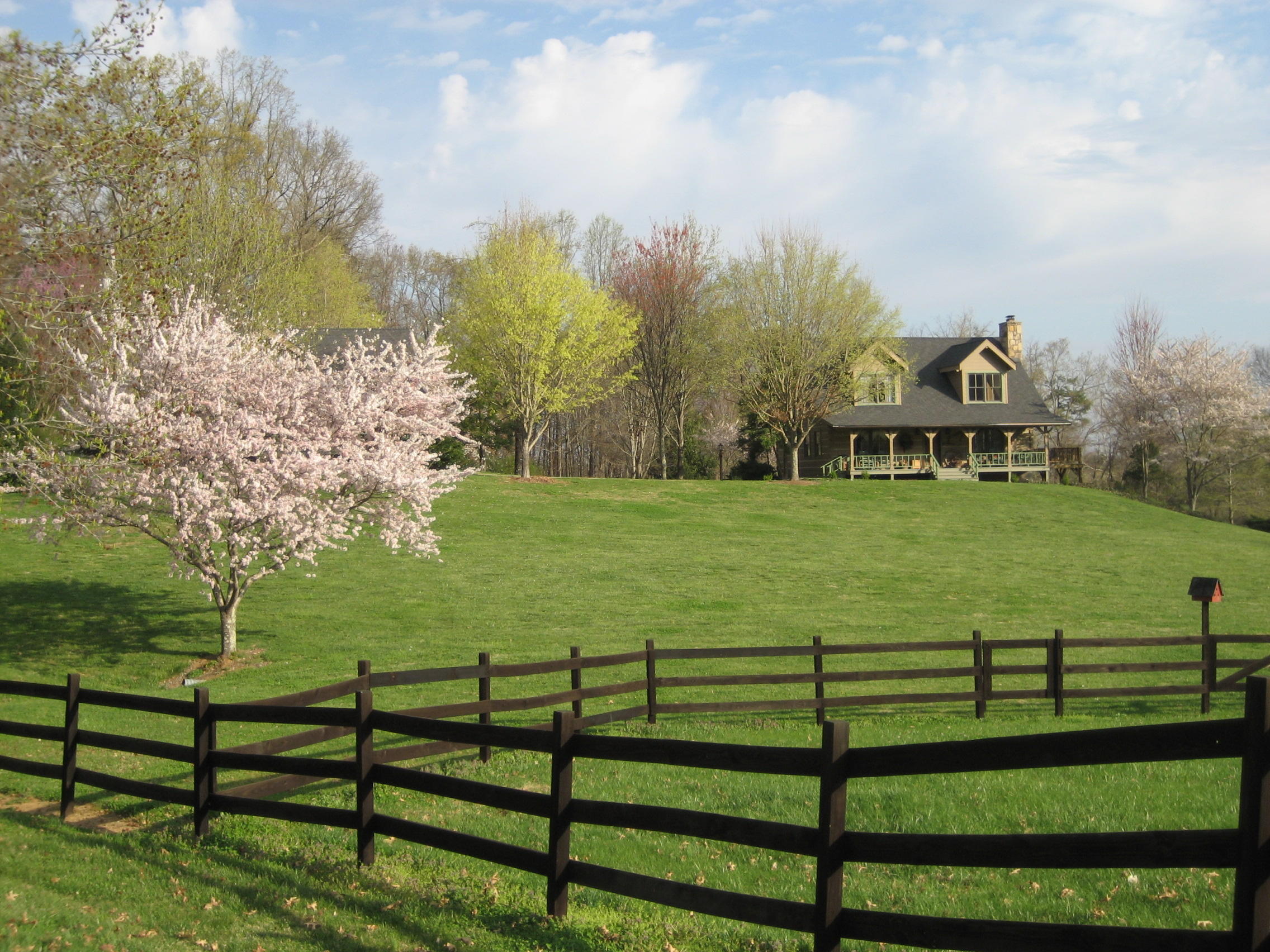 590 Thomas Loop Road Sevierville, TN 37876 - Photo 1 of 27 Primary Photo