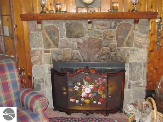 5714 Walker Road Rose City, MI 48654 - Photo 3 of 21 1758484-2.JPG
