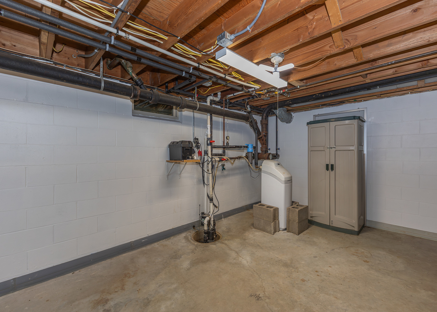 17028 Hubbard Road East Moline, IL 61244 - Photo 27 of 37
