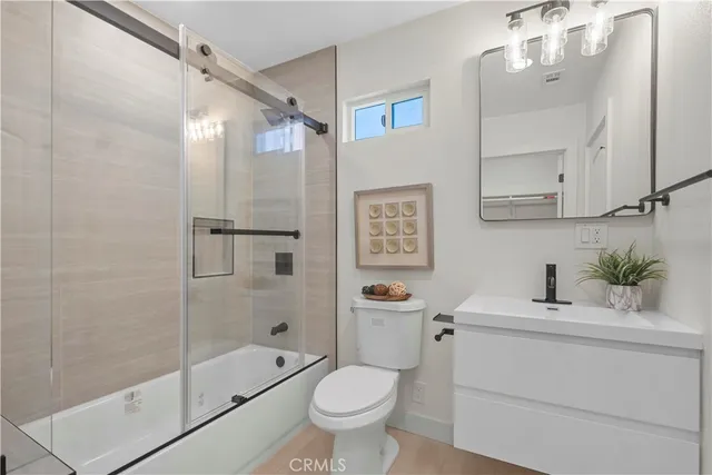 $799,800 | 14519 Dyer Street, Sylmar, CA 91342