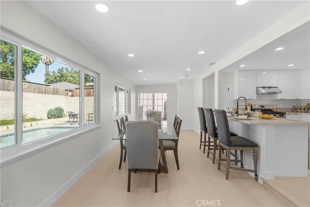 $799,800 | 14519 Dyer Street, Sylmar, CA 91342