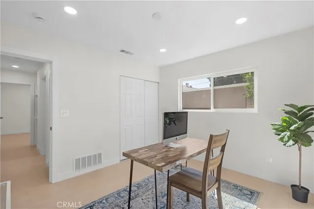 $799,800 | 14519 Dyer Street, Sylmar, CA 91342