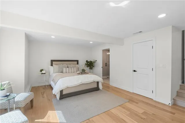 $799,800 | 14519 Dyer Street, Sylmar, CA 91342