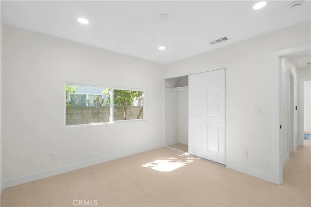 $799,800 | 14519 Dyer Street, Sylmar, CA 91342