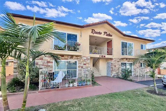 $599,000 | 1124 West Huntington Drive, Unit 2, Arcadia, CA 91007