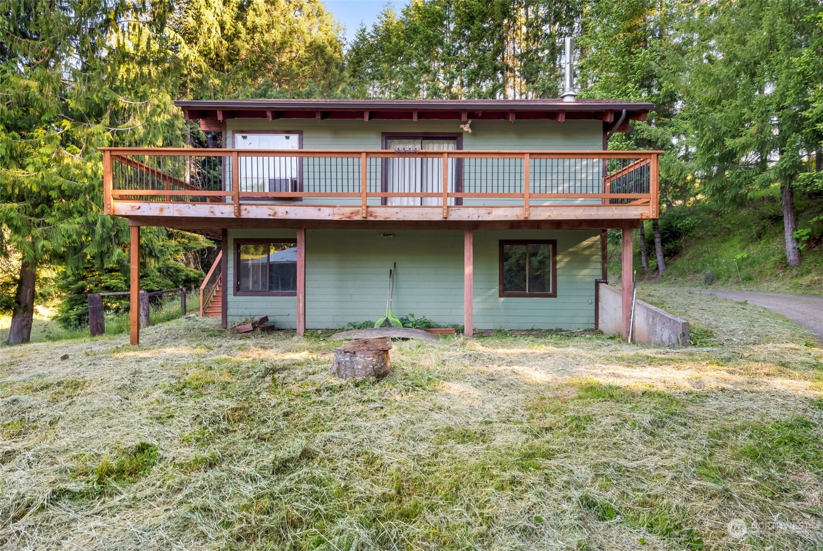 1000 Ostrander Road Kelso, WA 98626 - Photo 3 of 40 Gallery Image 3