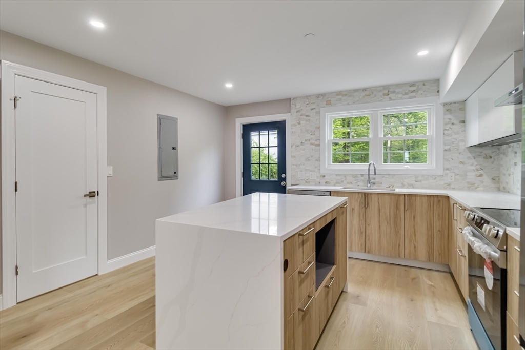 192 Main Street, Unit C Medway, MA 02053 - Photo 9 of 33