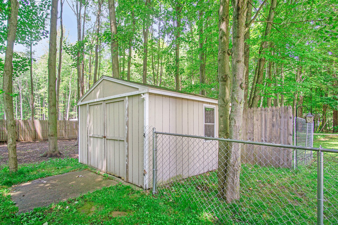 18501 148th Avenue Spring Lake, MI 49456 - Photo 23 of 33