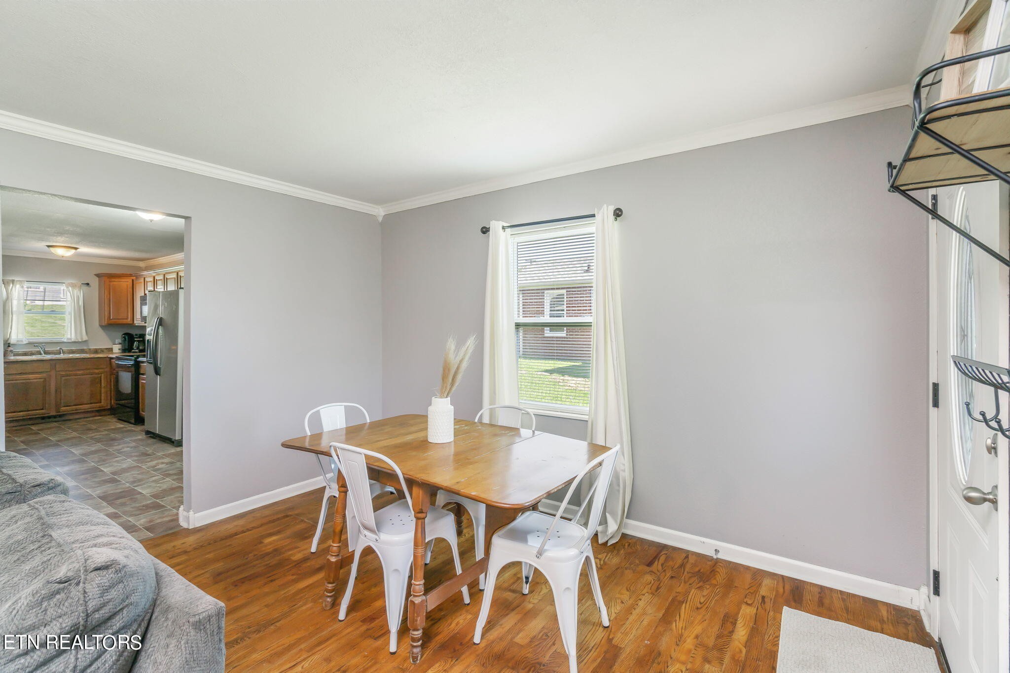 706 Ferry Street Loudon, TN 37774 - Photo 9 of 29 Gallery Image 9