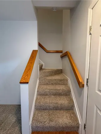 $1,800 | 519 Longshore Drive, Unit B, Ann Arbor, MI 48105