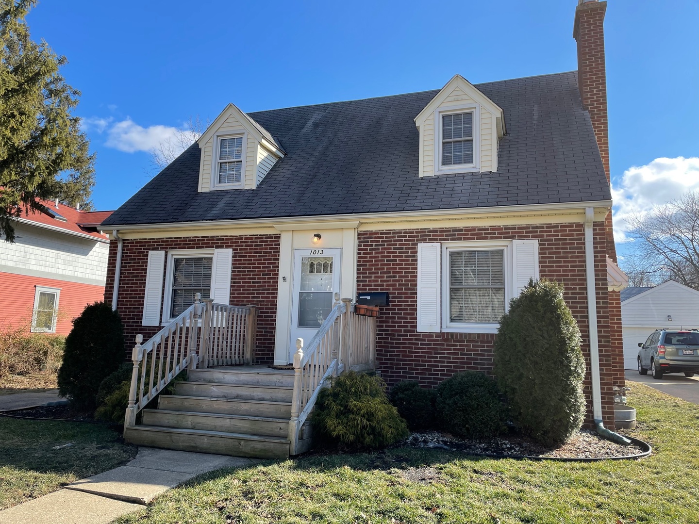 1013 West Daniel Street Champaign, IL 61821 - Photo 1 of 1