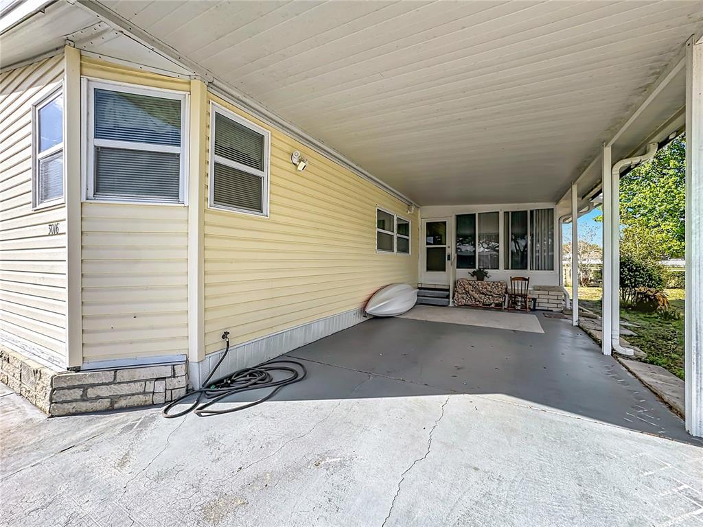 3016 Manatee Road Tavares, FL 32778 - Photo 3 of 38 Gallery Image 3