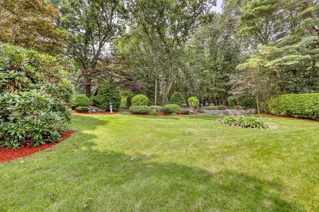 3 Stockwell Road Stoneham, MA 02180 - Photo 6 of 31 Gallery Image 6