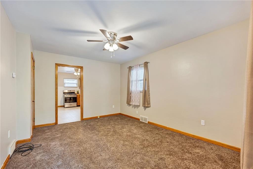 524 Beaver Road Ambridge, PA 15003 - Photo 4 of 25 Gallery Image 4