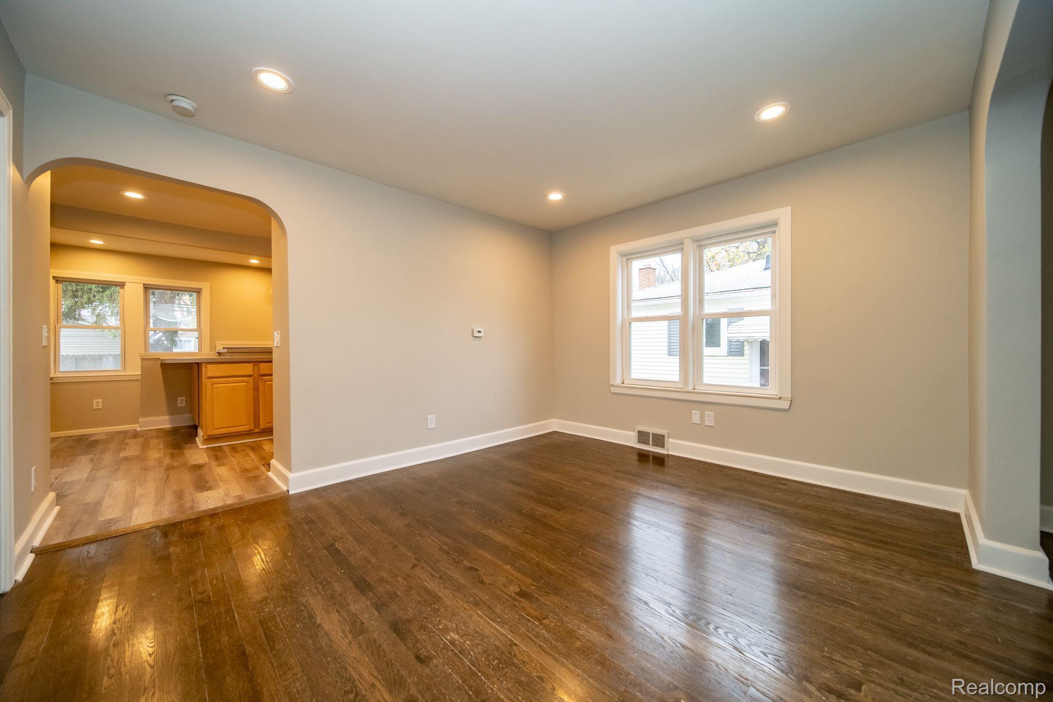 3221 Kenmore Road Berkley, MI 48072 - Photo 18 of 62 Gallery Image 18