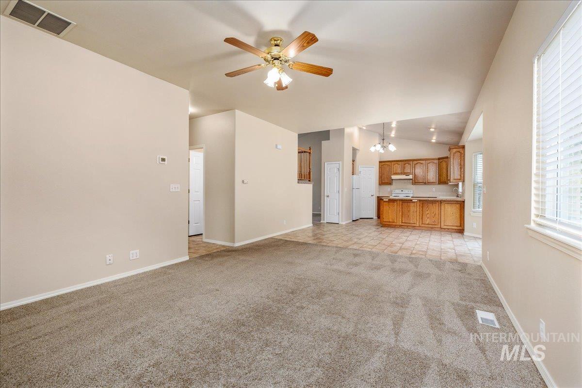 952 East Hawk Street Meridian, ID 83646 - Photo 13 of 33 Gallery Image 13