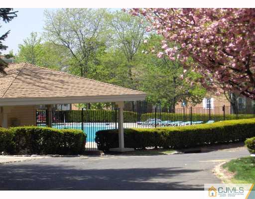 60 Fox Road, Unit 1B Edison, NJ 08817 - Photo 5 of 5 Gallery Image 5
