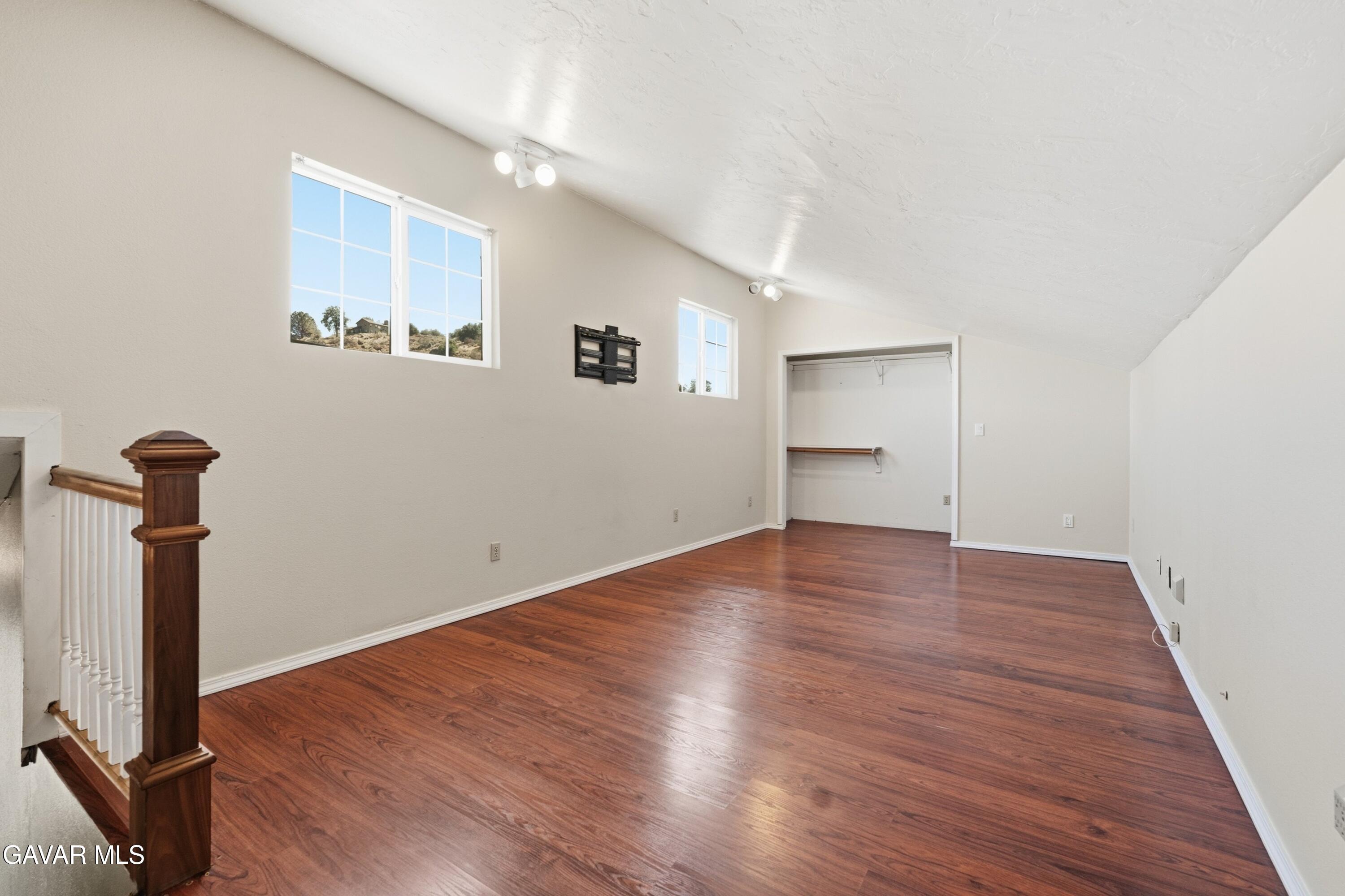 26001 Cumberland Road Tehachapi, CA 93561 - Photo 16 of 30 16-JYP05777